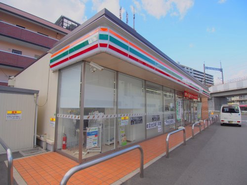 コンビニ　セブンイレブン 安芸府中浜田店（コンビニ）まで515m