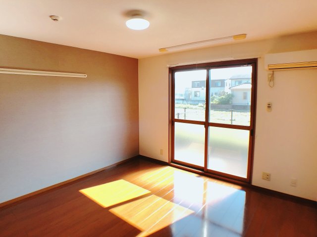 ＪＲ日豊本線 帖佐駅 徒歩3分 2階建 築21年の居間写真