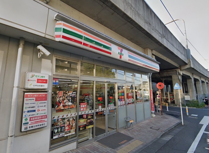 コンビニ　セブンイレブン（コンビニ）まで350m