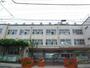 小学校　足立区立綾瀬小学校（小学校）まで720m