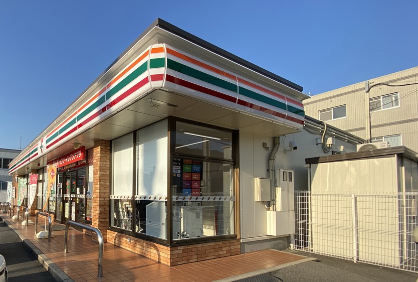 コンビニ　セブンイレブン海田曙町店（コンビニ）まで400m