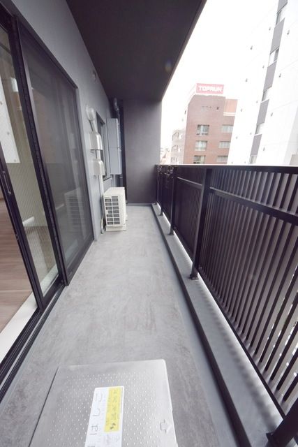 バルコニー　お洗濯にも便利なバルコニー付き