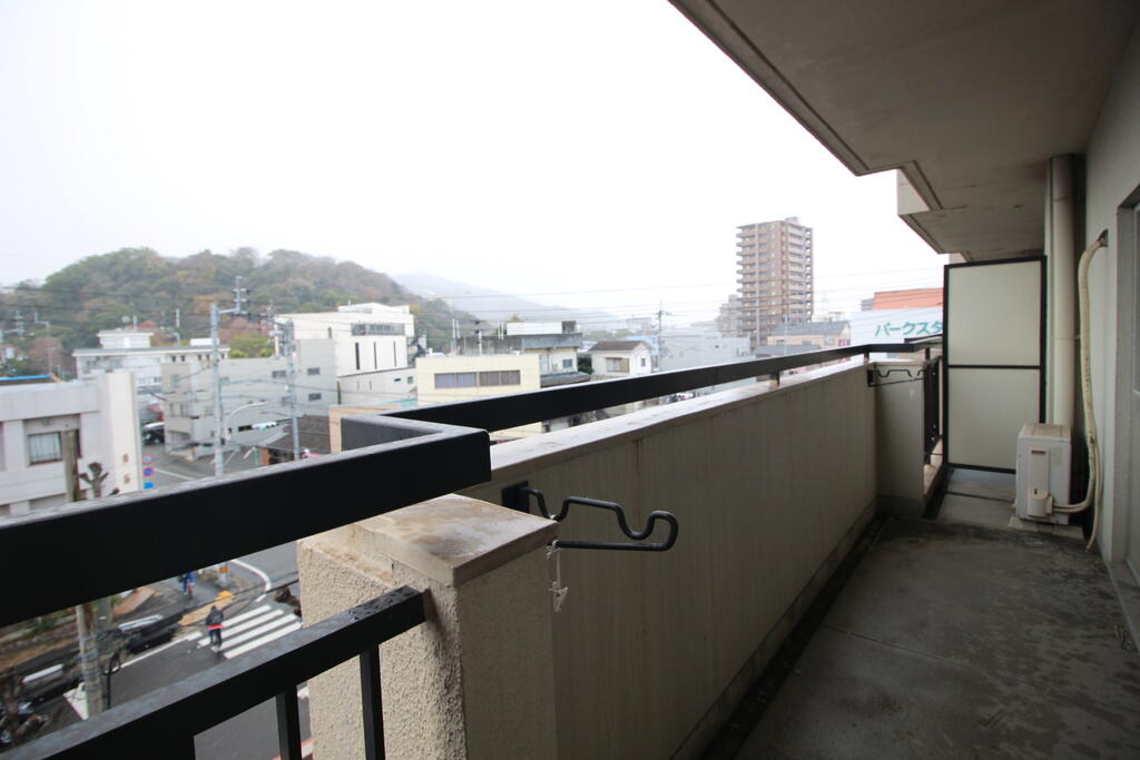 ＪＲ徳島線 徳島駅 徒歩19分 8階建 築46年の内装写真