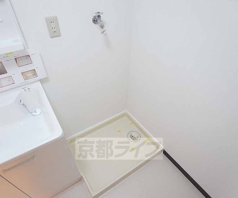 その他設備　洗濯機室内に置けます