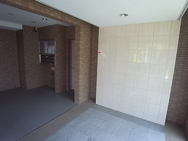 阪急伊丹線 新伊丹駅 徒歩7分 3階建 築29年の外観写真