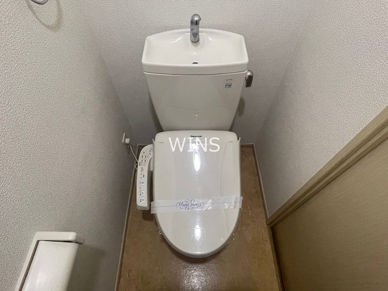 ＪＲ鹿児島本線 博多駅 徒歩10分 11階建 築23年のトイレ写真