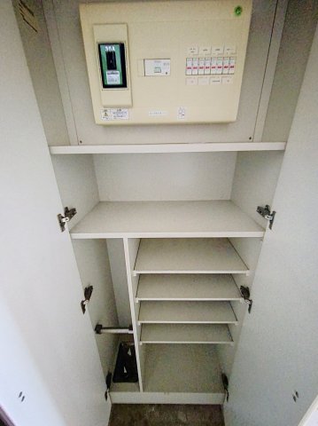 収納　シューズBOX