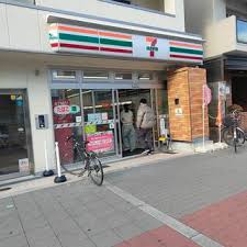 コンビニ　セブンイレブン 大阪幸町3丁目店（コンビニ）まで563m