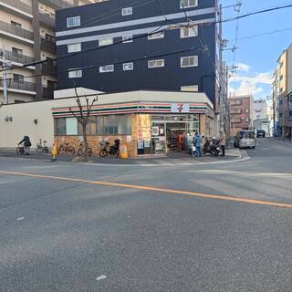 コンビニ　セブンイレブン 大阪南堀江4丁目店（コンビニ）まで476m