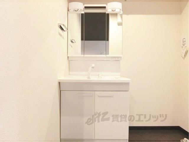 洗面設備　独立洗面台