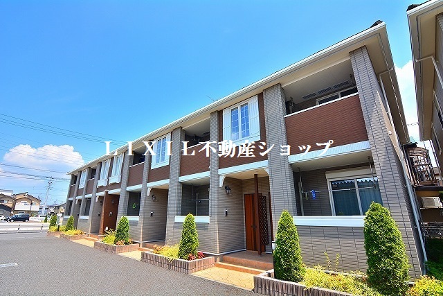 建物外観　吉川市内のお部屋探しなら当社にお任せ下さい！