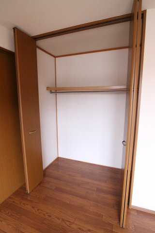 キングスコートB棟の内装写真