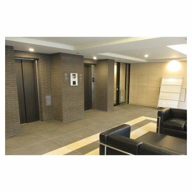 ＪＲ山手線 目黒駅 徒歩14分 15階建 築10年の外観写真