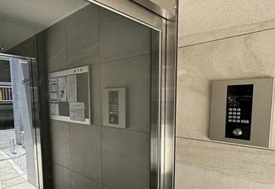 ＪＲ山手線 新宿駅 徒歩7分 3階建 築5年の外観写真