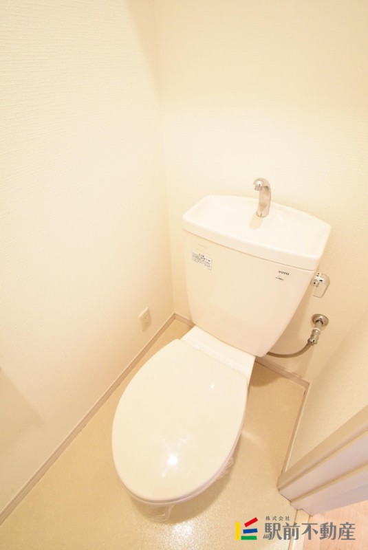 トイレ　写真は別部屋
