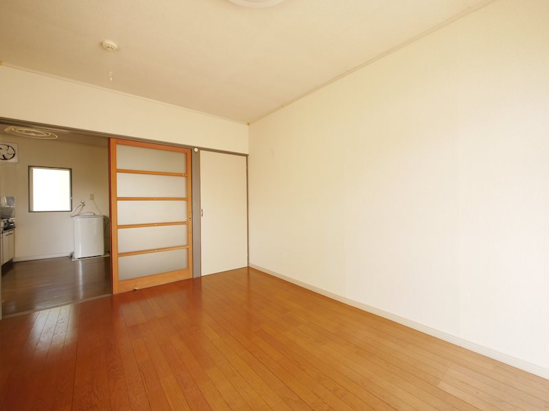 その他部屋・スペース　洋室８帖