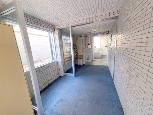 近鉄京都線 大和西大寺駅 徒歩8分 3階建 築39年の外観写真