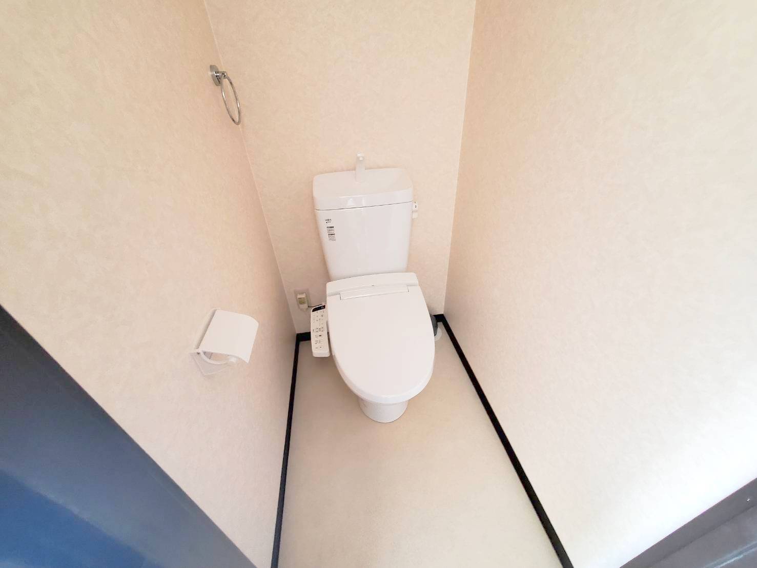 近鉄京都線 大和西大寺駅 徒歩8分 3階建 築39年のトイレ写真