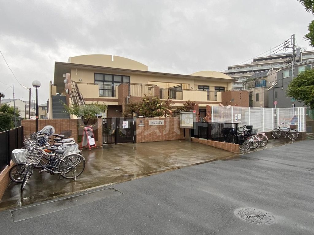 幼稚園・保育園　新宿保育園（幼稚園・保育園）まで420m