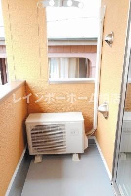 バルコニー　陽当たり良好なバルコニーです