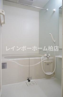 バス・シャワールーム　きれいなお風呂です