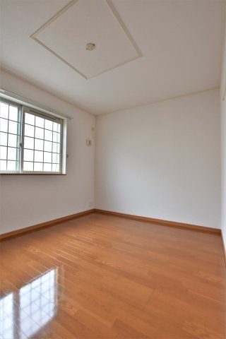 その他部屋・スペース　使い勝手のいい寝室です