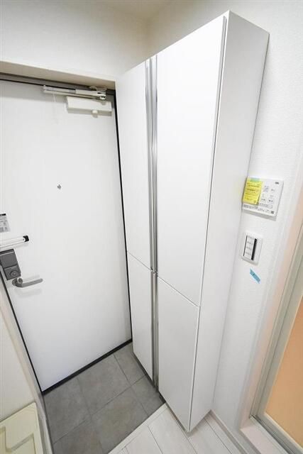 都営大江戸線 練馬春日町駅 徒歩4分 3階建 築7年の玄関写真