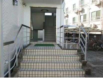 リバーサイドマンションの外観写真