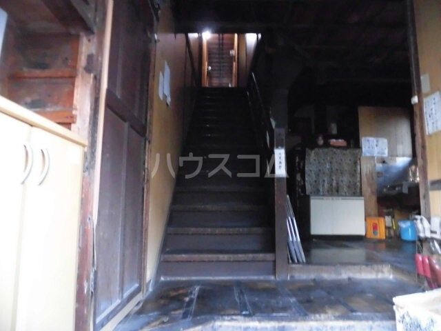 渡辺荘の玄関写真