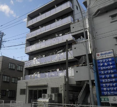 建物外観　外観タイル張りです