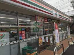 コンビニ　セブンイレブン 練馬富士見台4丁目店（コンビニ）まで684m