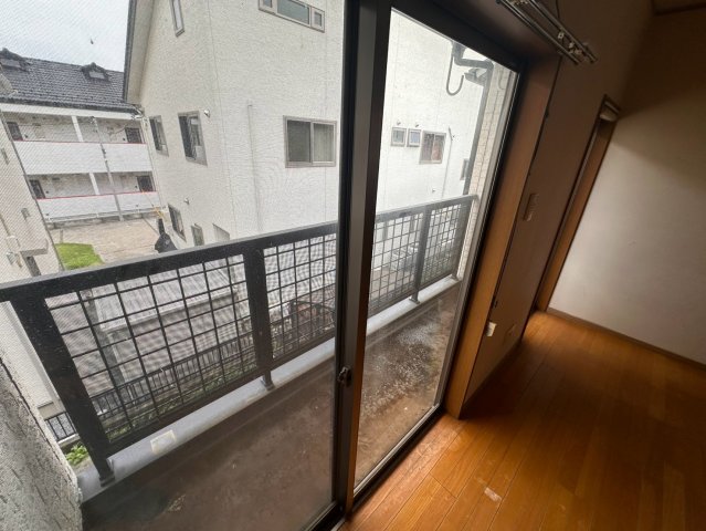 バルコニー　バルコニーがあります