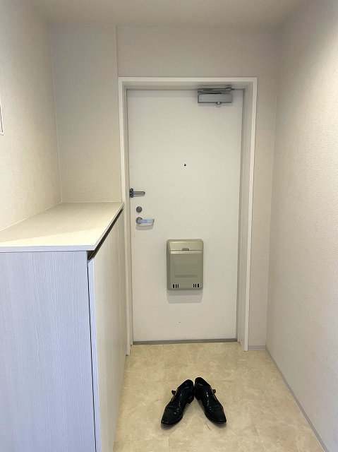 駅近のファミリータイプ MaisonSenkiの玄関写真