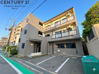 建物外観　オートロック付きで外部から簡単に出入りできない為安心です