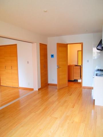 居室・リビング　★★広くて明るいお部屋です★★