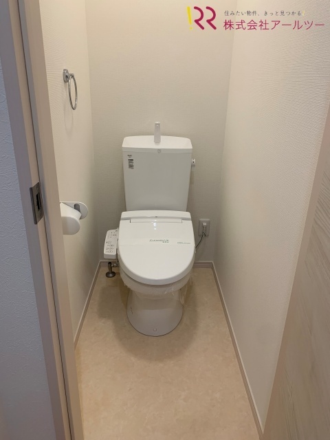 トイレ　ウォシュレット便座