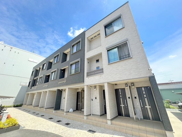 建物外観　なんと言ってもおしゃれなこの外観。