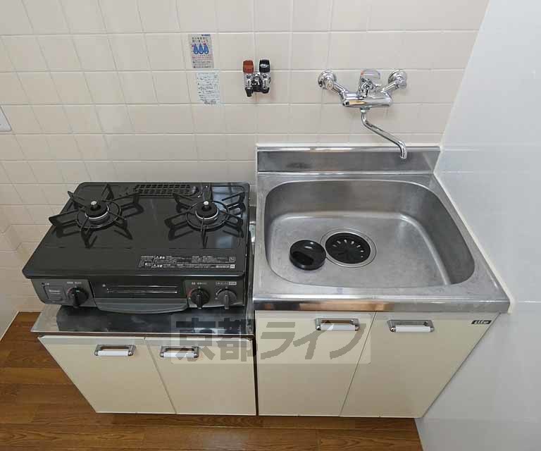 ロイヤルティみののキッチン写真
