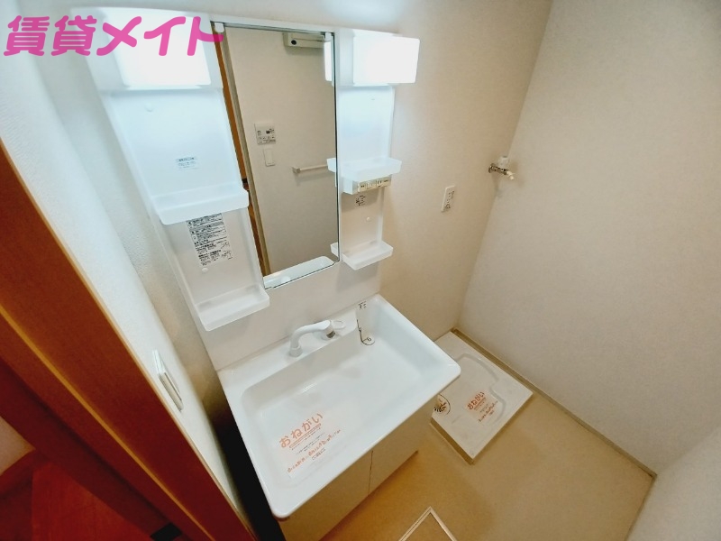 ジュネスの内装写真