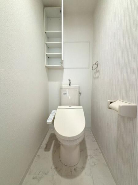 地下鉄空港線 東比恵駅 徒歩16分 5階建 築10年のトイレ写真