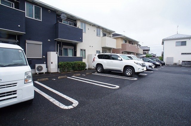 駐車場　駐車場完備です