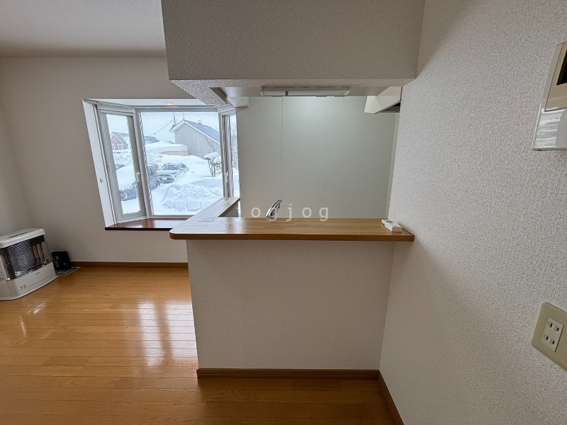 その他部屋・スペース　日当たりの良い明るいお部屋です。