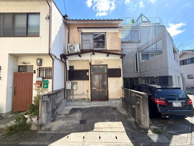 山科区川田中畑町 貸家