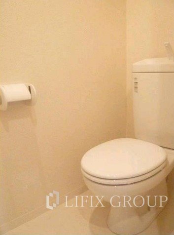 都営大江戸線 森下駅 徒歩5分 5階建 築13年のトイレ写真