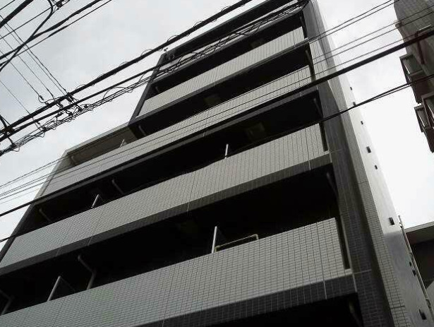 建物外観　ネット無料。ネット無料なら月々実質4000円程度のコストがか