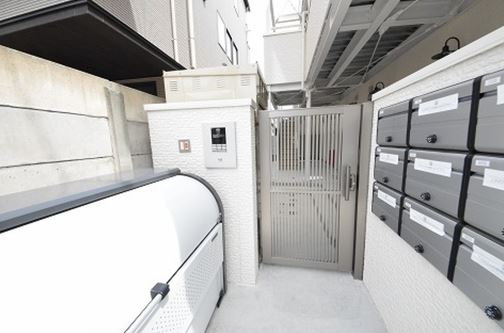 エントランス　★オートロック完備でセキュリティ面◎★