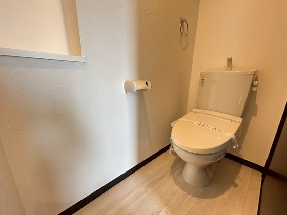 トイレ　※別部屋の写真です