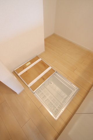 収納　床下収納