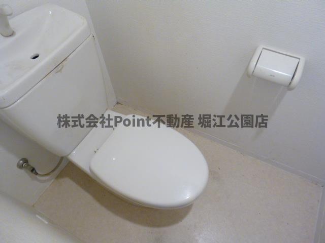 ＪＲ大阪環状線 西九条駅 徒歩7分 5階建 築20年のトイレ写真
