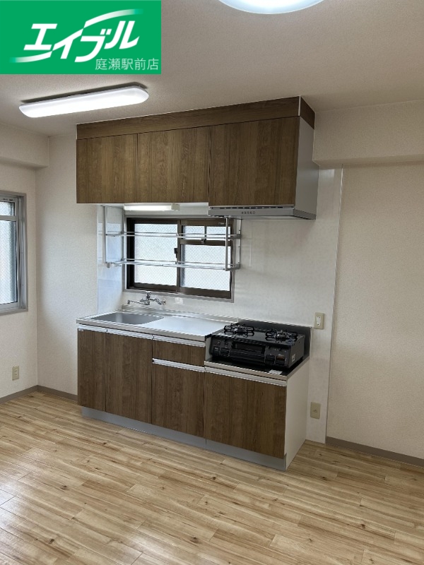 キッチン　別のお部屋の写真です。実際とは異なります。